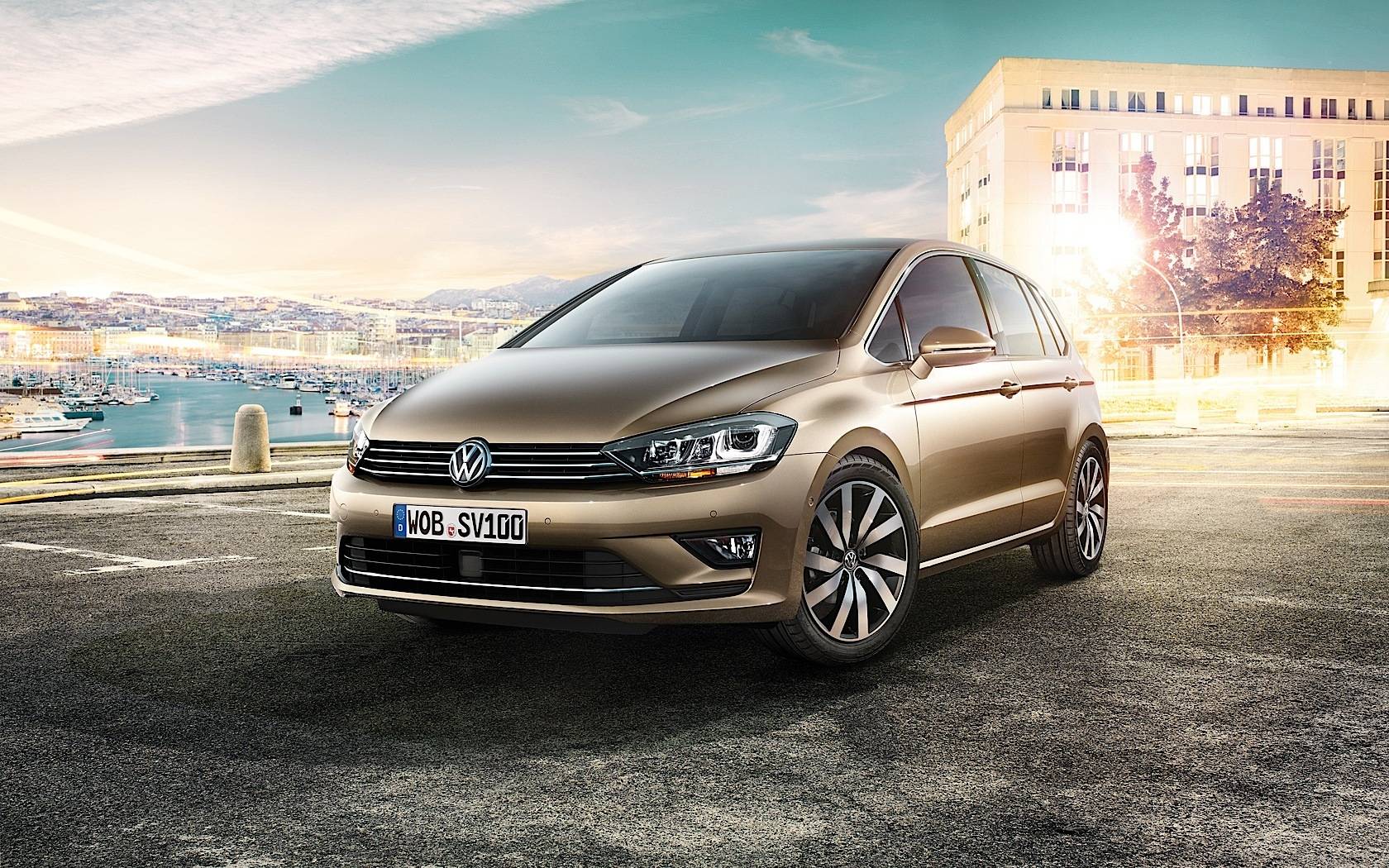Volkswagen Golf Sportsvan: Курс на Россию